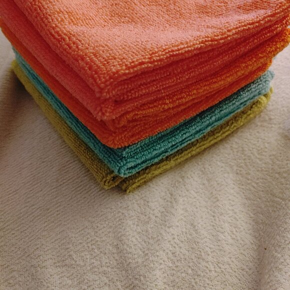 Microfiber Cleaning Cloths (8 in Pack) Brand New - Picture 2 of 8